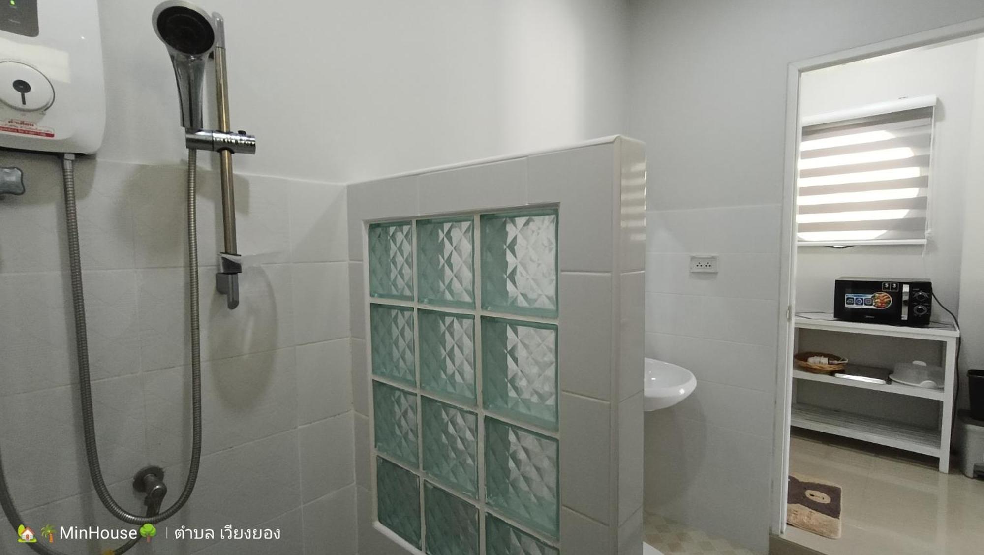 Min House Hotel Lamphun Exterior photo